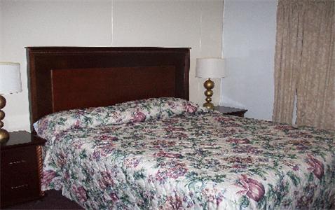 Budget Inn Whitehall Room photo